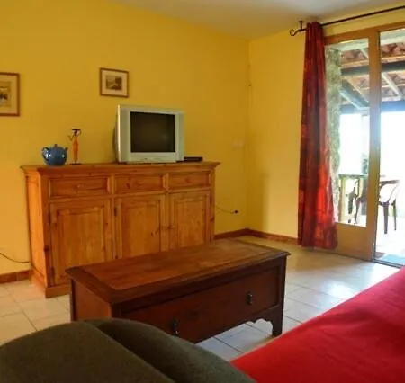 Сasa de vacaciones Mirabel #2, Maisonette, Terrace And Pool Access *